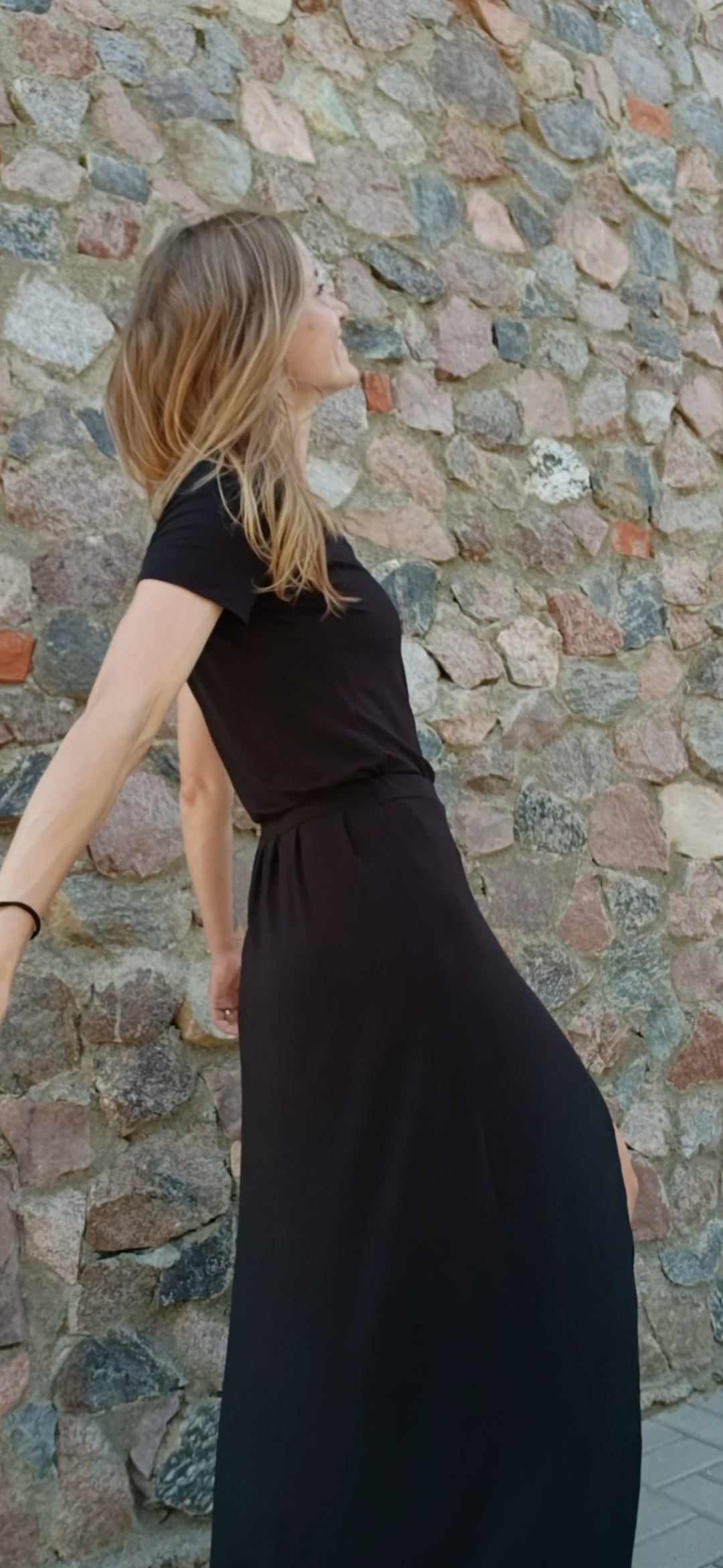 LINA Bamboo Skirt – Black | Feminine Fit, Stretchy Comfort, Elastic Waistband