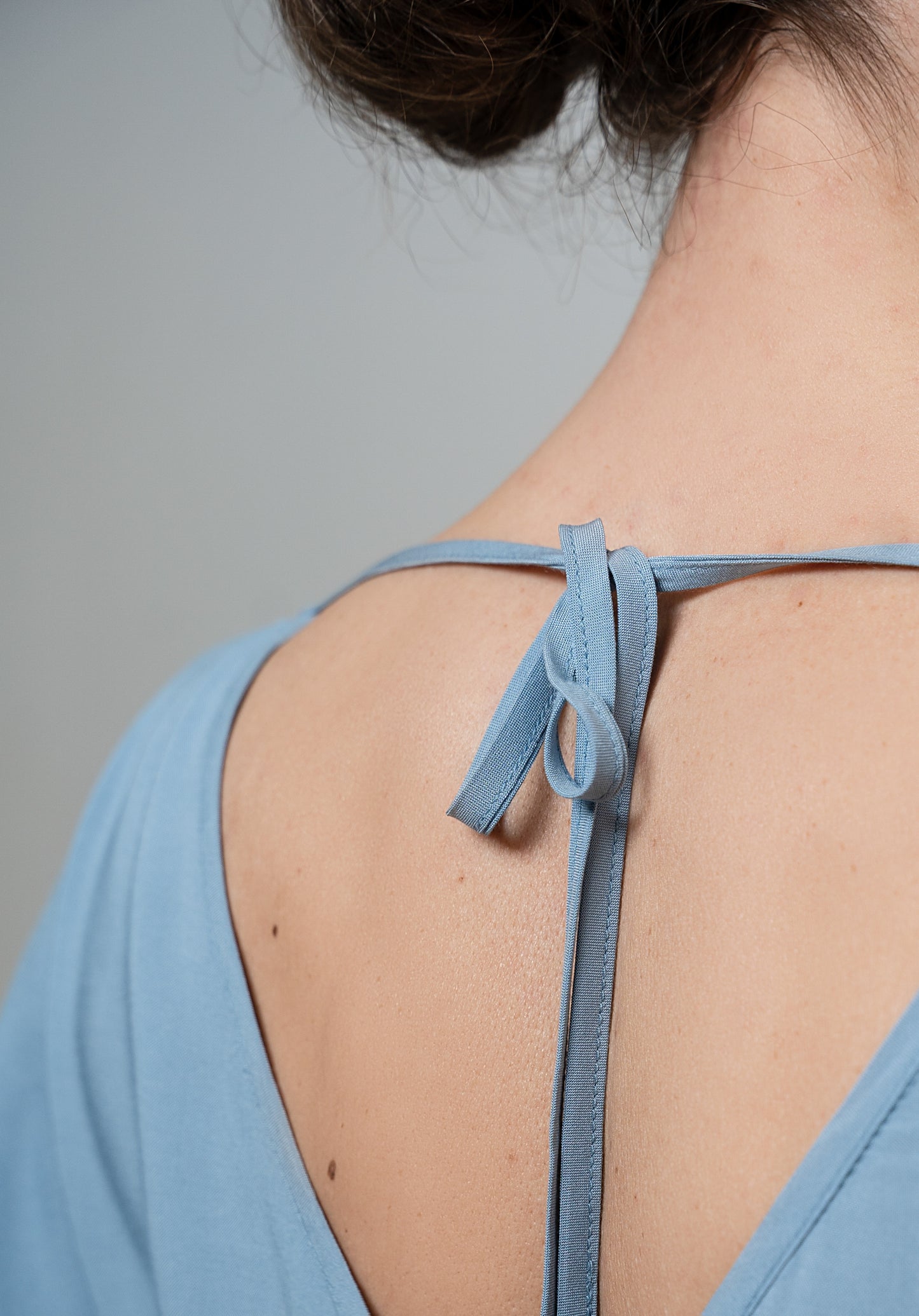 CLARA Bamboo Dress – Light Blue | Flutter Sleeve, Open Back, Pockets