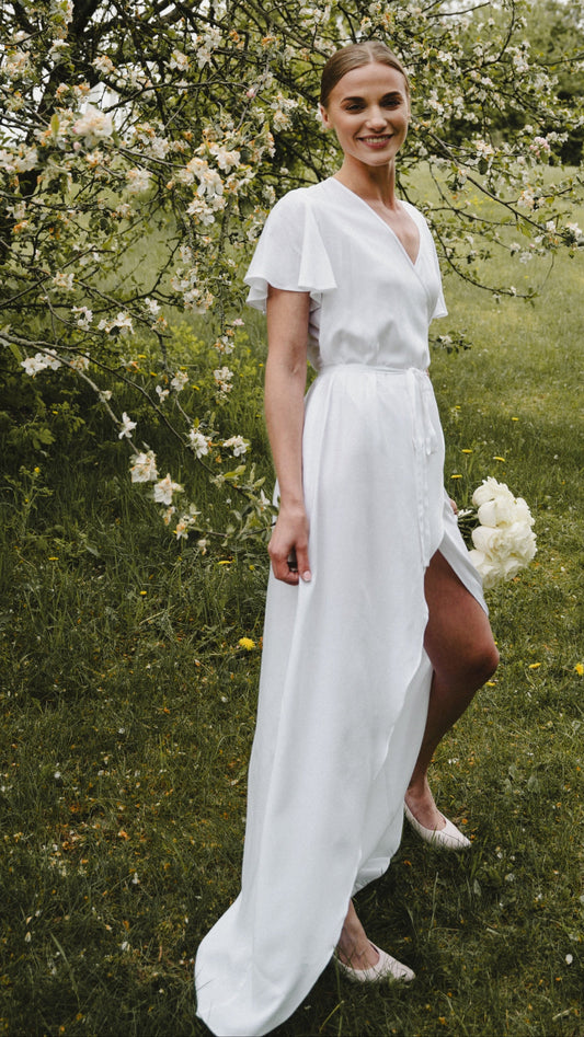 AIDA Bamboo Dress – White | Flutter Sleeve, Optional Tie Belt, Pockets