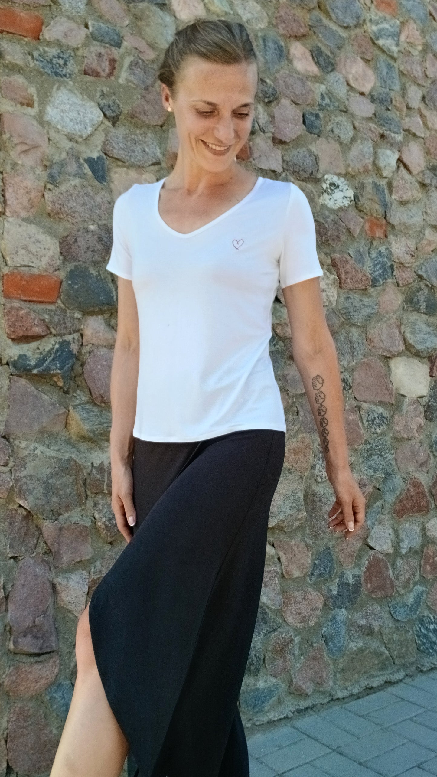 JOLA & LINA Bamboo Set – White & Black | Feminine Fit, Embroidered heart in the colour of your choice