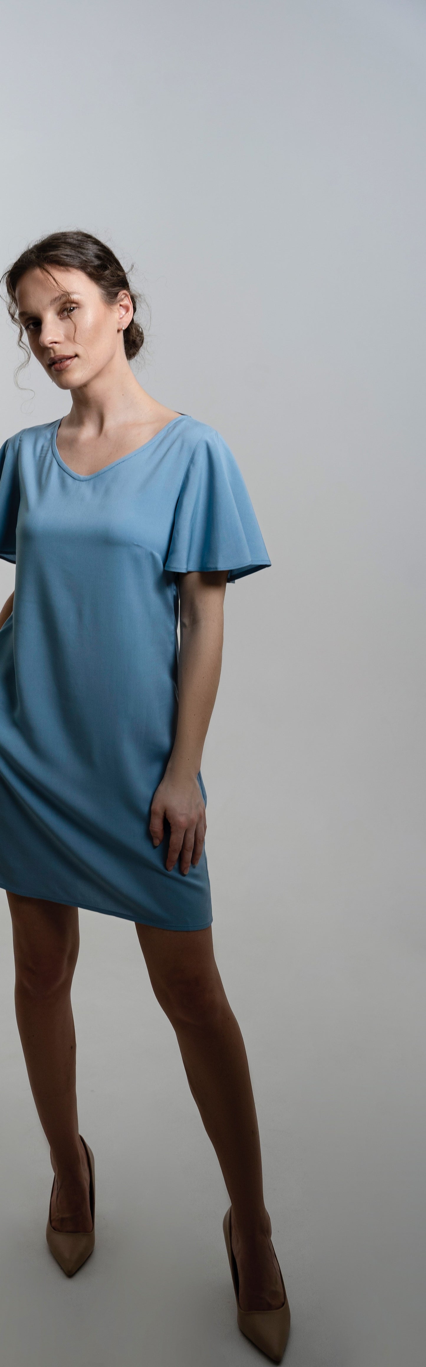 CLARA Bamboo Dress – Light Blue | Flutter Sleeve, Open Back, Pockets