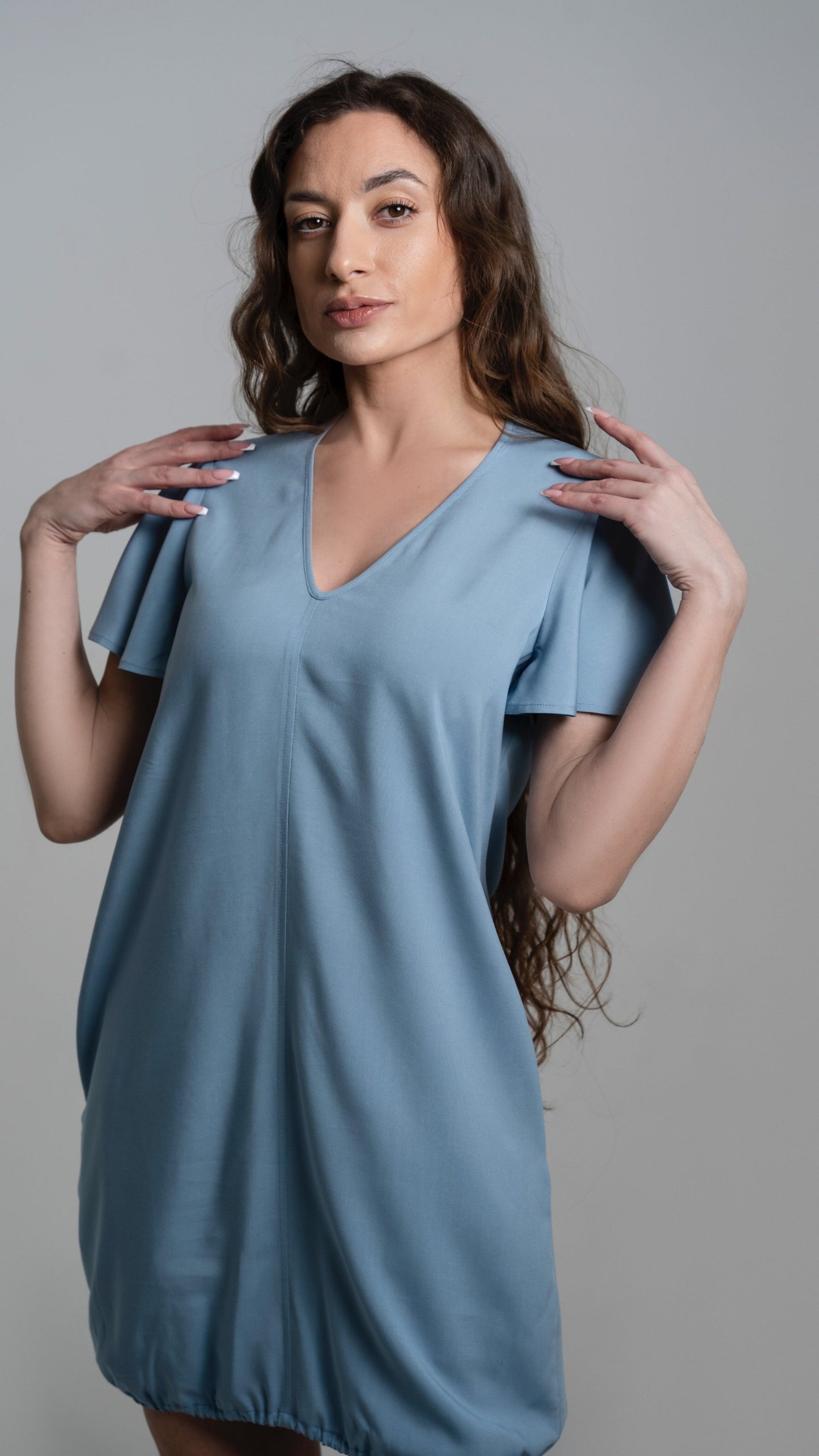 LILLY Bamboo Dress – Light Blue | Flutter Sleeve, V-neckline, Pockets