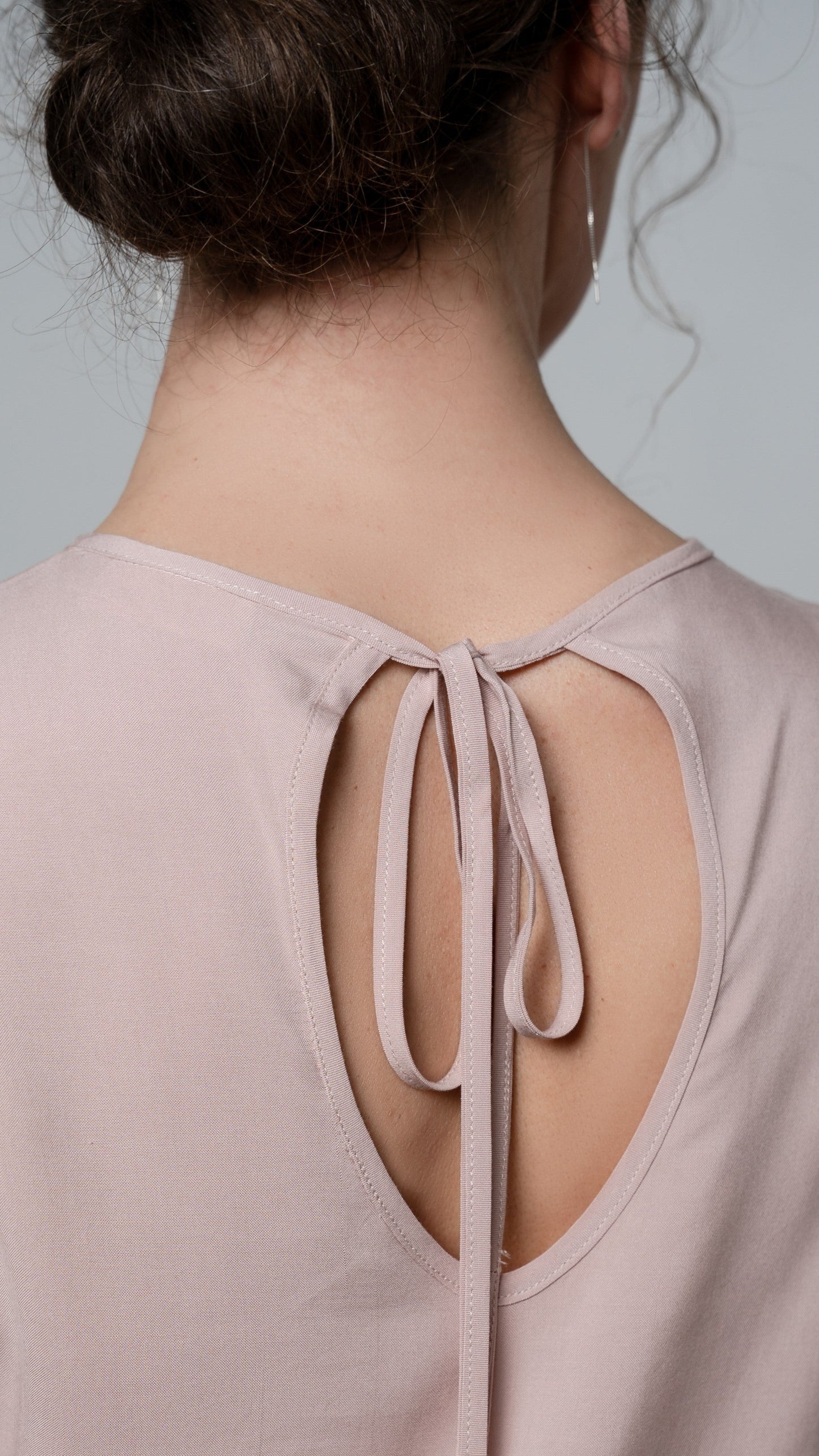 MIA Bamboo Dress – Soft Pink | Short Sleeve, Teardrop Back Opening, Pockets