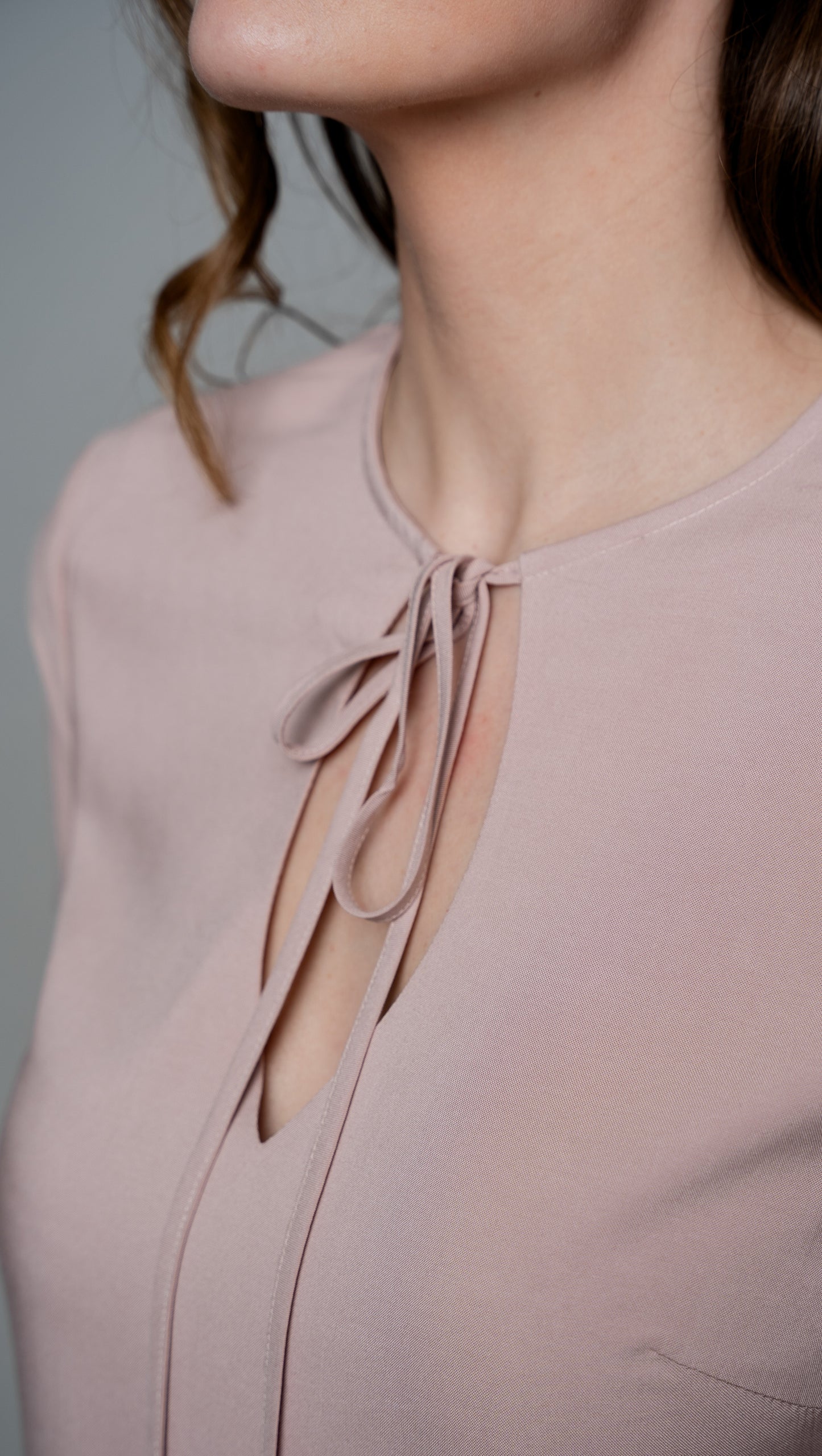 CLEO Bamboo Dress – Soft Pink | Short Sleeve, Keyhole Neckline, Pockets